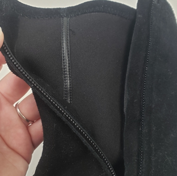 Vince. Hayek black suede block heel sock booties - Picture 13 of 13